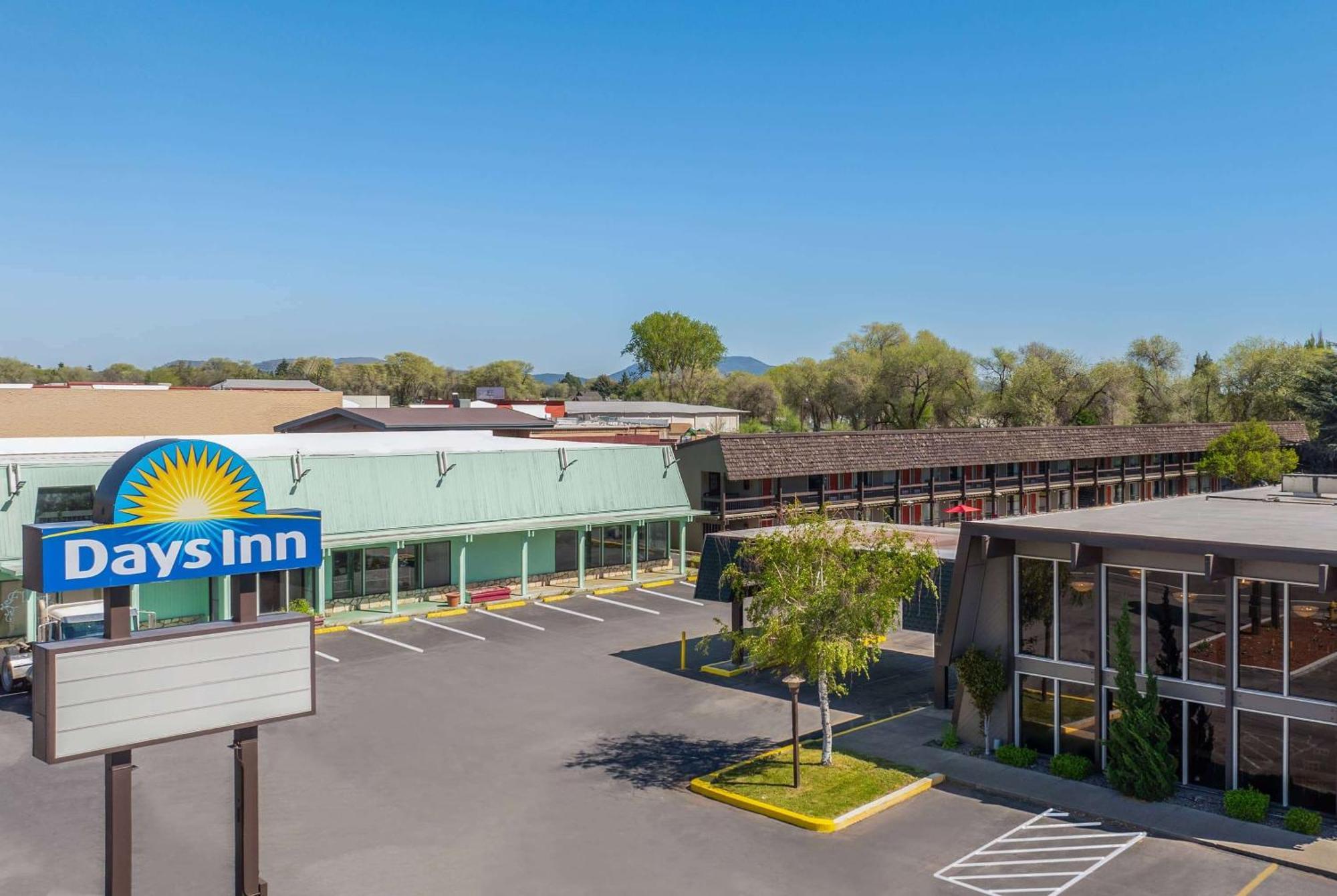 Days Inn By Wyndham Klamath Falls Exteriör bild